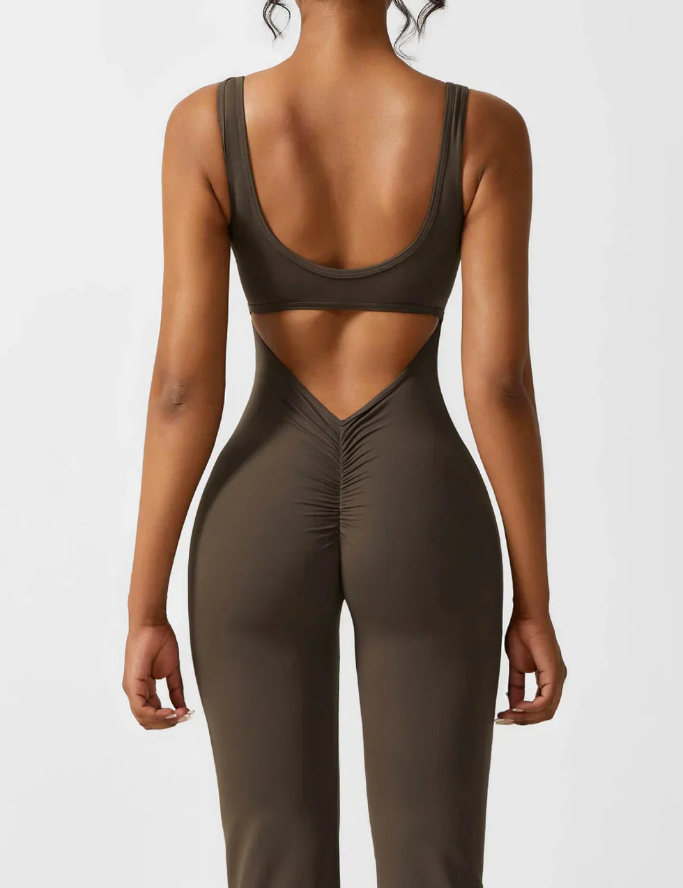 Elena - Uitlopende jumpsuit met V-rug